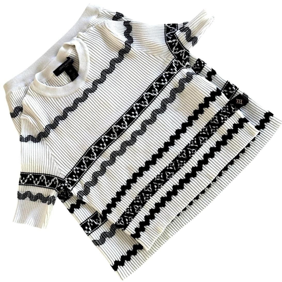 Scallop Stripe Knit Crop Top – Milky White