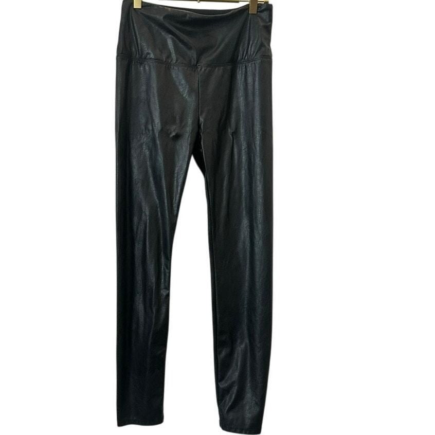 Vegan Leather Leggings – Black