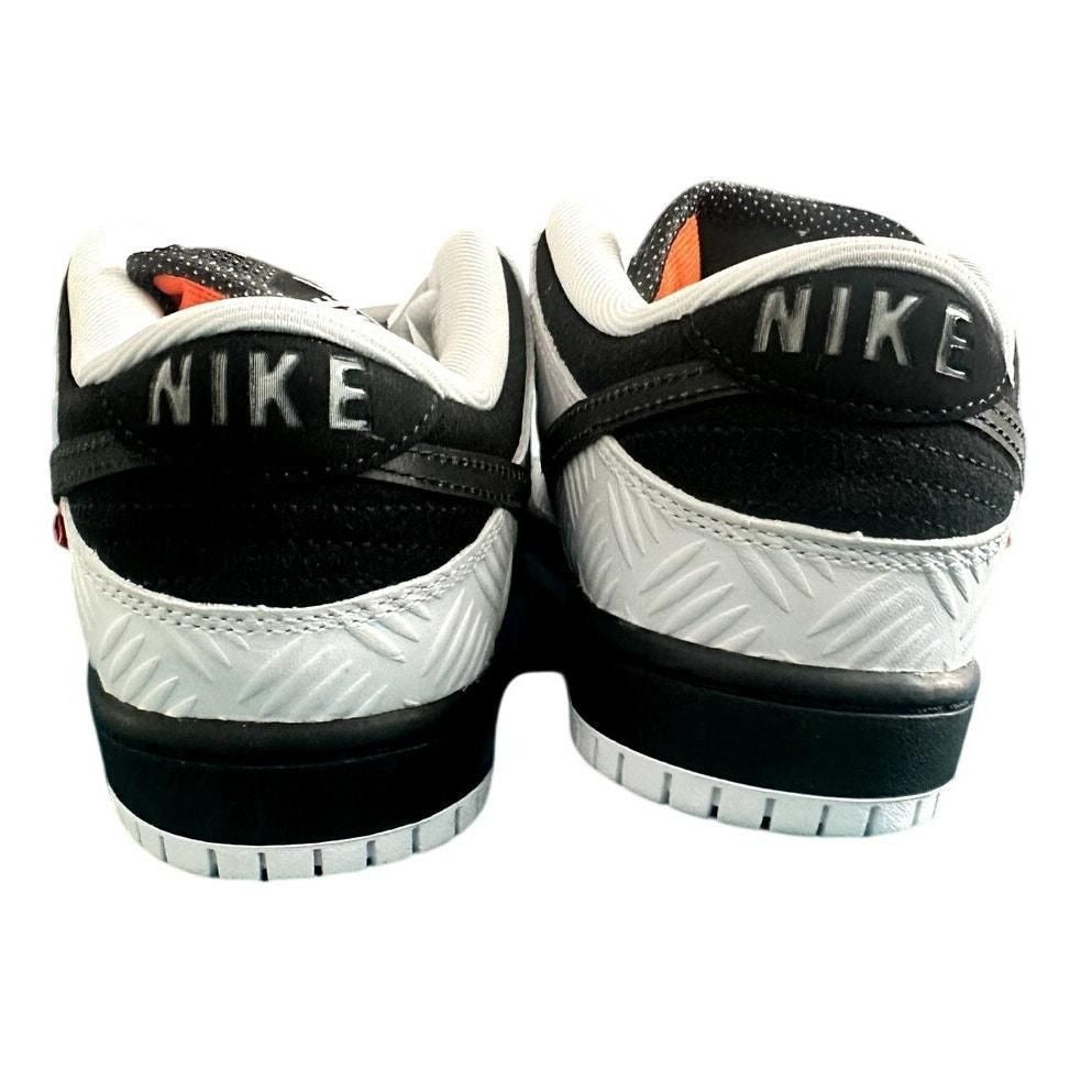 SB Dunk Low Tightbooth