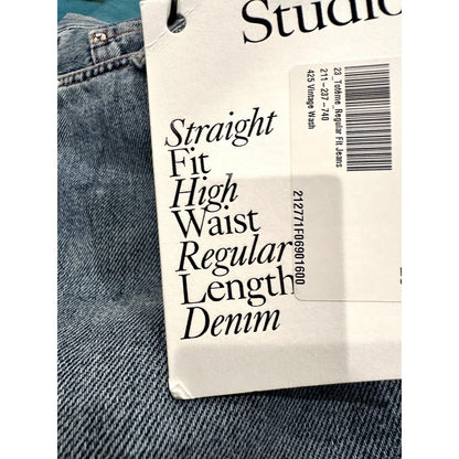 High-Rise Straight Jeans – Blue