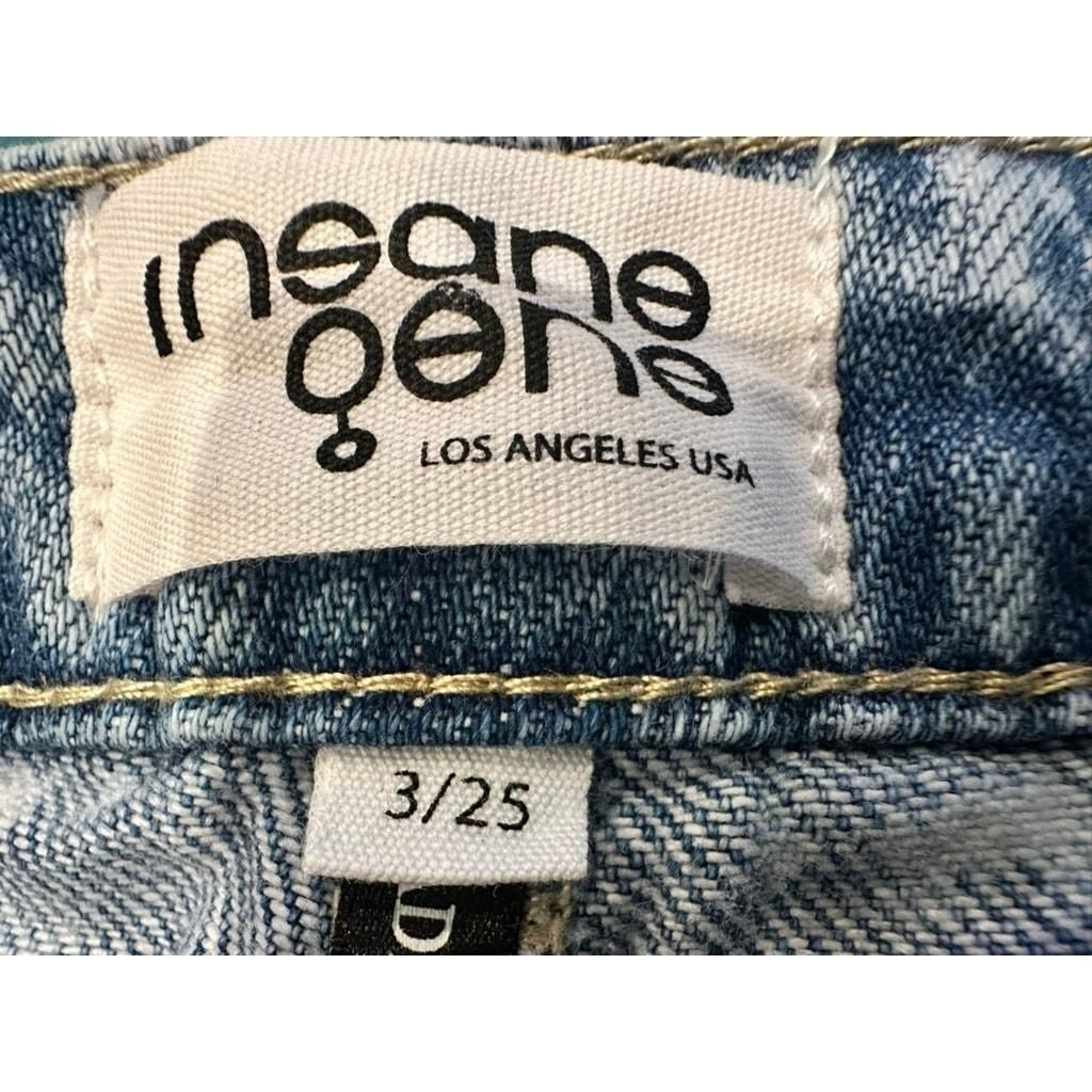 High Rise Slim Tapered Jeans – Light Wash