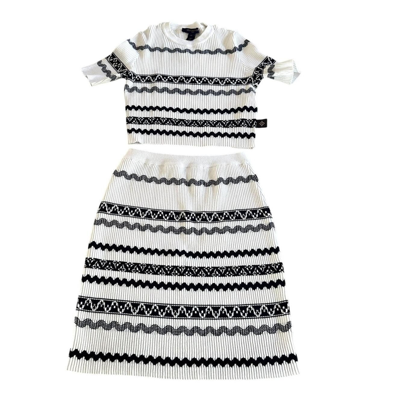 Scallop Stripe Knit Mini Skirt – Milky White